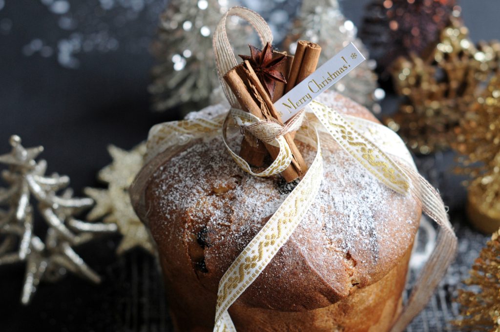 Did you know about these famous Christmas delicacies around the world?
