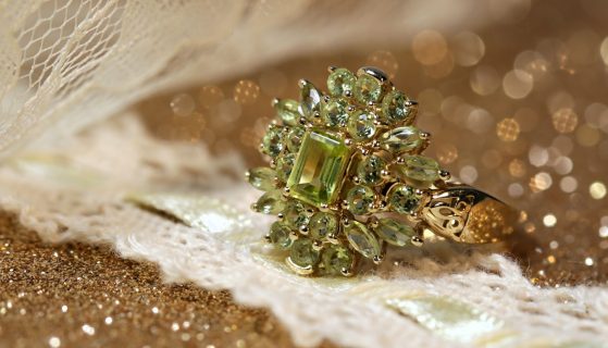 Engagement ring ideas according to your birthstone