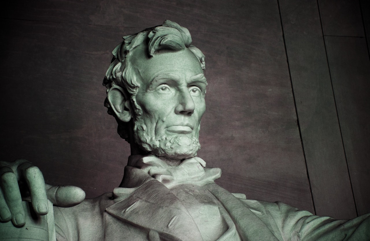Did Abraham Lincoln actually bring change to the world in 2 minutes?