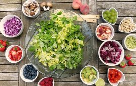 How to make a salad as a meal?