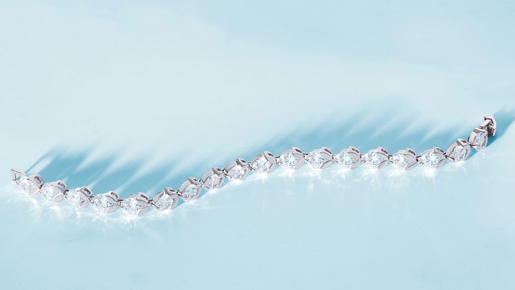 how to open a tennis chain